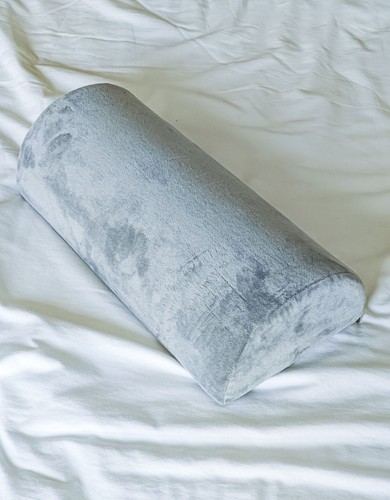 Half moon memory - memory, bolster