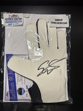 Edwin Van Der Sar Signed Glove