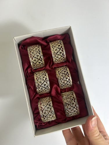 Vintage napkin rings 6 - rings,