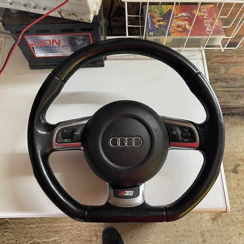 Audi manual flat bottom - 8p,