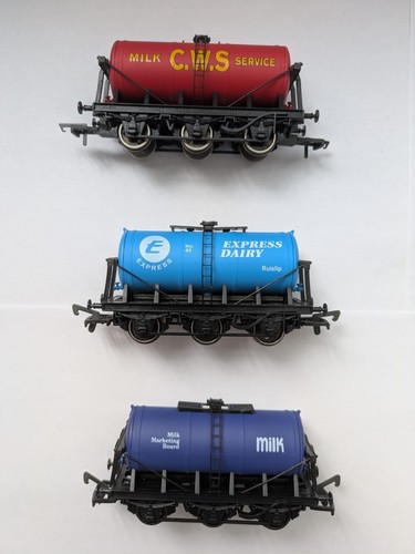 Dapol wheel milk tankers - dapol,