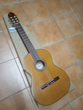 GUITARREROS BY RAMIREZ GUITAR