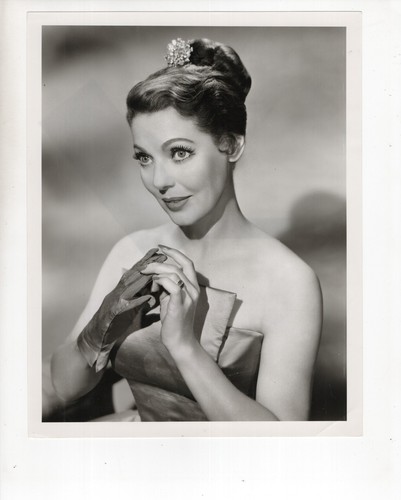 Loretta young show gloves - young,