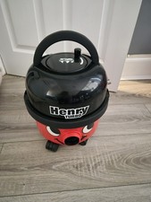 Henry Turbo Hoover( Read
