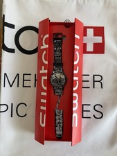 Swatch LOVE WALL SUOB125 Black