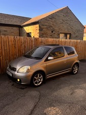 Toyota yaris sport 5 - yaris, t