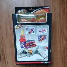 Corgi Toys Wheelz TY93222 Fire Station Set