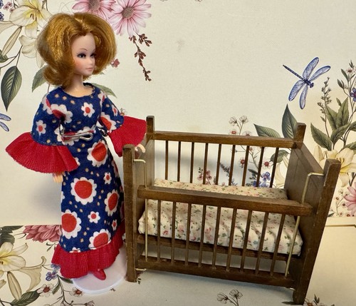 Vintage dollhouse wooden - dollhouse,