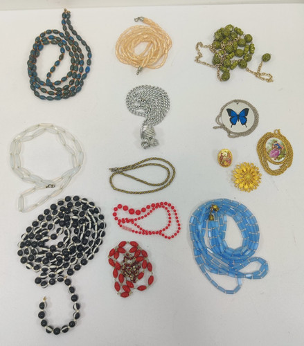 Vintage costume jewellery job - costume,