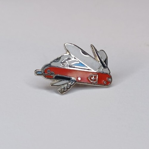 Vintage enamel pin - vintage,