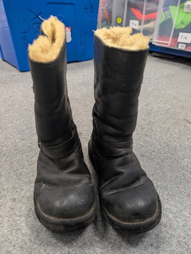 Ugg australia black leather - australia,