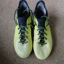 Boys Adidas Techfit Black and Yellow Football Boots Size Size 4