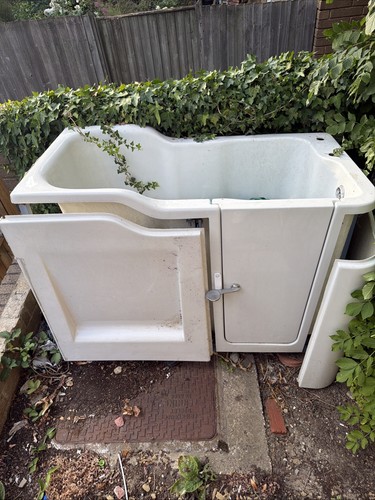Disabled bath - disabled,