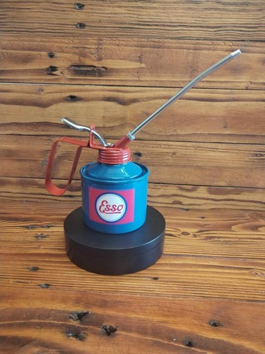 Thumb pump metal oil can - , 1