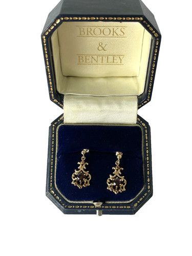 1985 garnet earrings 9ct - garnet,