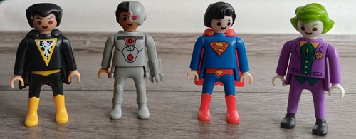 Playmobil kinder egg - kinder, dc