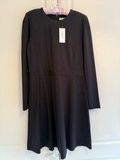 L. K . Bennett Black Fit And