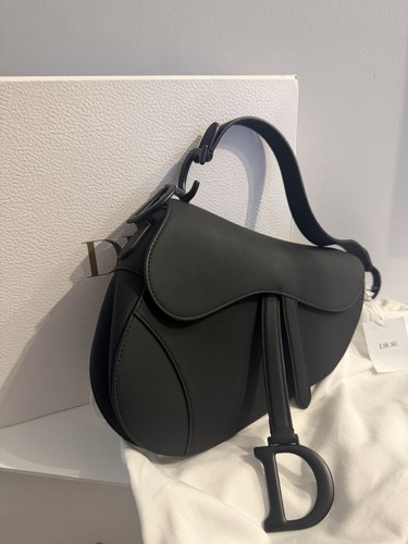 Dior saddle shoulder - dior,