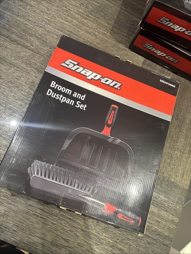 New snap tools broom - *new*, and