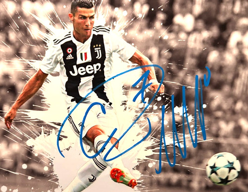 Cristiano ronaldo signed 7x5 - cristiano,