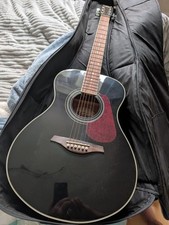 Vintage V300BK Acoustic Guitar with Case  very good Condition. See Photos