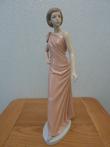 Nao lladro elegantly - lladro,