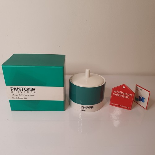 Pantone universe shrub green - pantone,
