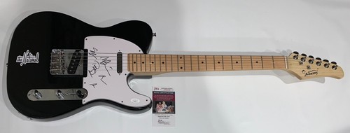 The national signed black - national,