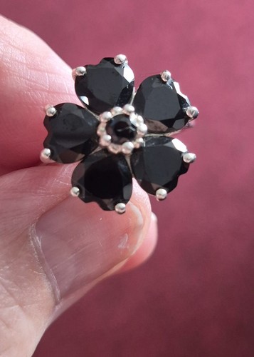 Black spinel floral ring - spinel,