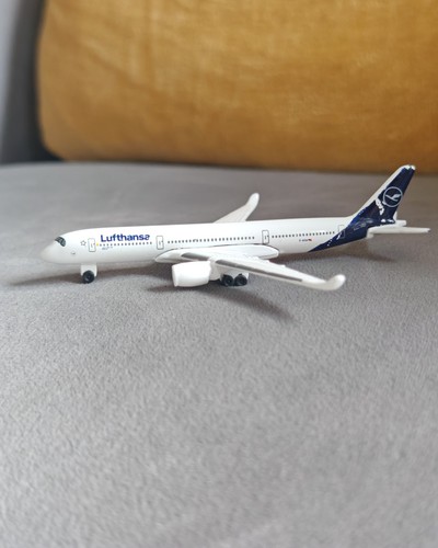 Boeing airbus a350 900 - boeing,