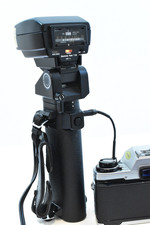 TESTED WORKS! OLYMPUS OM ELECTRONIC POWER BOUNCE GRIP 2 USES A/C OR BATTERY