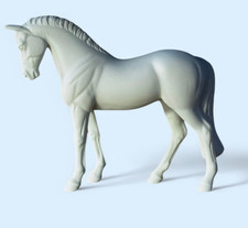 Breyer Stablemate: Unpainted