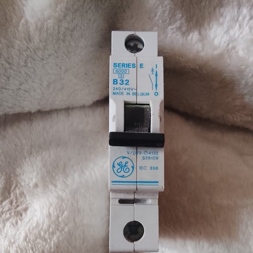 General electric amp type b - 32,