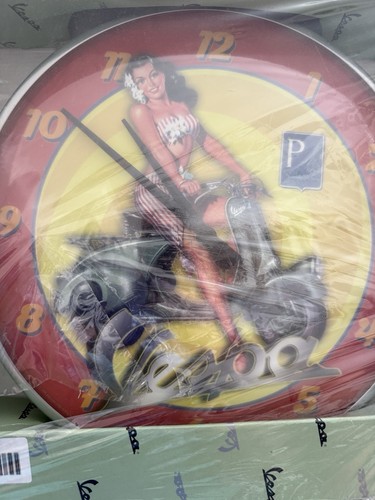 Genuine vespa clock rare - genuine,