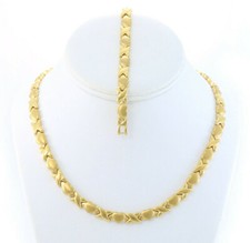 Hugs & Kisses Necklace