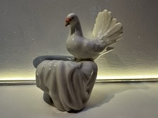 Porceval Spain Porcelain Dove