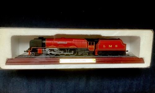 Collectable miniature train - miniature,