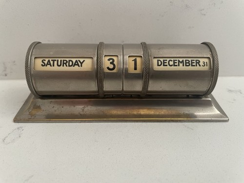 Vintage perpetual desk
