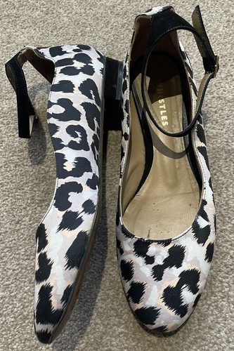 Whistles flat satin - 🖤whistles,