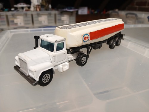 Corgi jumiors whizzwheels mack - corgi,