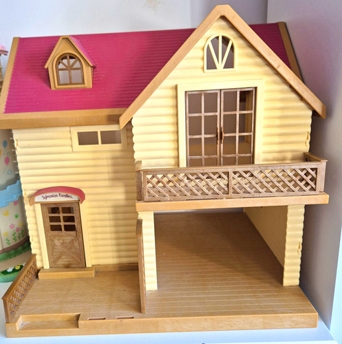 Sylvanian families lakeside - families,
