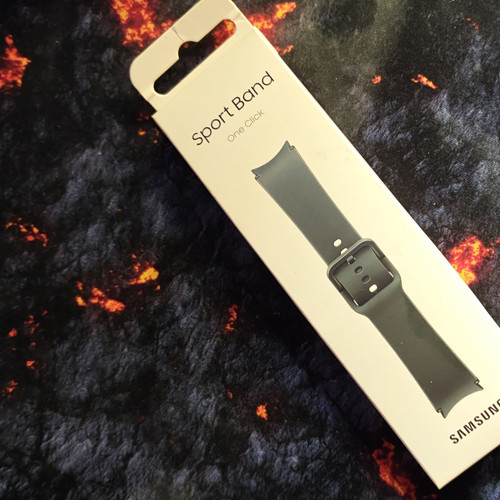 Samsung black silicone strap - samsung,