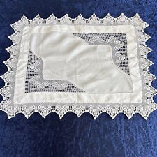 W VINTAGE French White  COTTON CROCHET LACE TABLE MAT/DOILY Dollie Tray Cloth