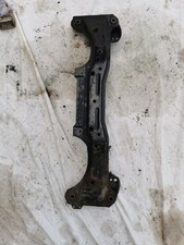 BMW E46 330i 330 Ci Cd I Front Subframe Cross member Manual May Fit 325 320