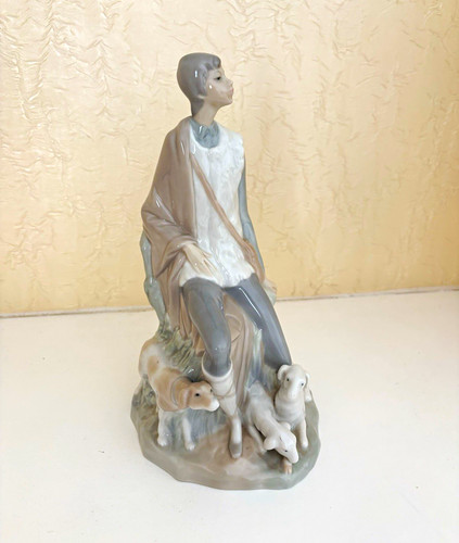 Lladró nao glazed porcelain - nao,