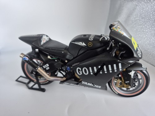 Yamaha yzr valentino - yzr-m1,,