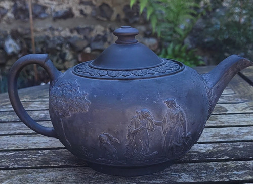 Wedgwood black basalt lidded