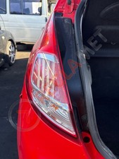 FORD FIESTA ZETEC S RED