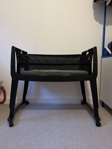 Snuzpod studio bedside crib - bedside,
