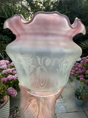 Victorian wavy top cranberry